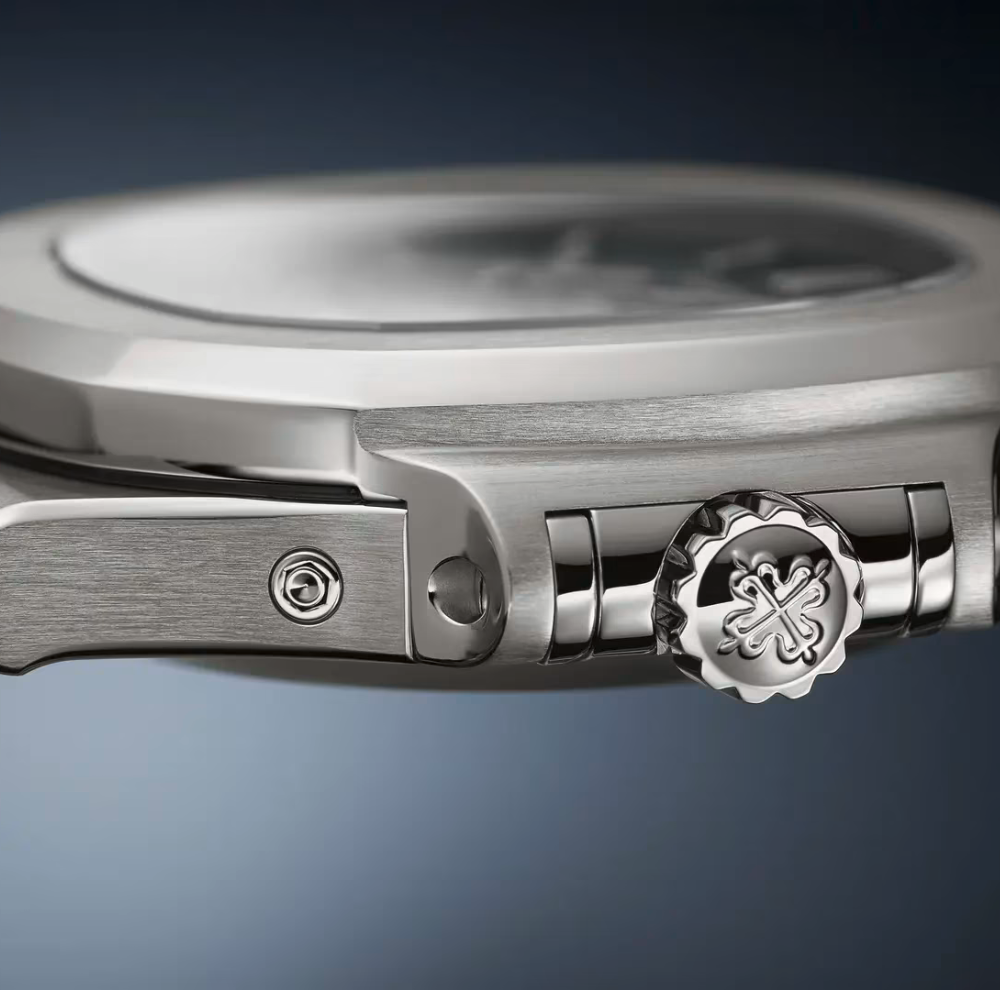 Patek Philippe Nautilus Blue 5726/1A-014 40.5mm - Image 8